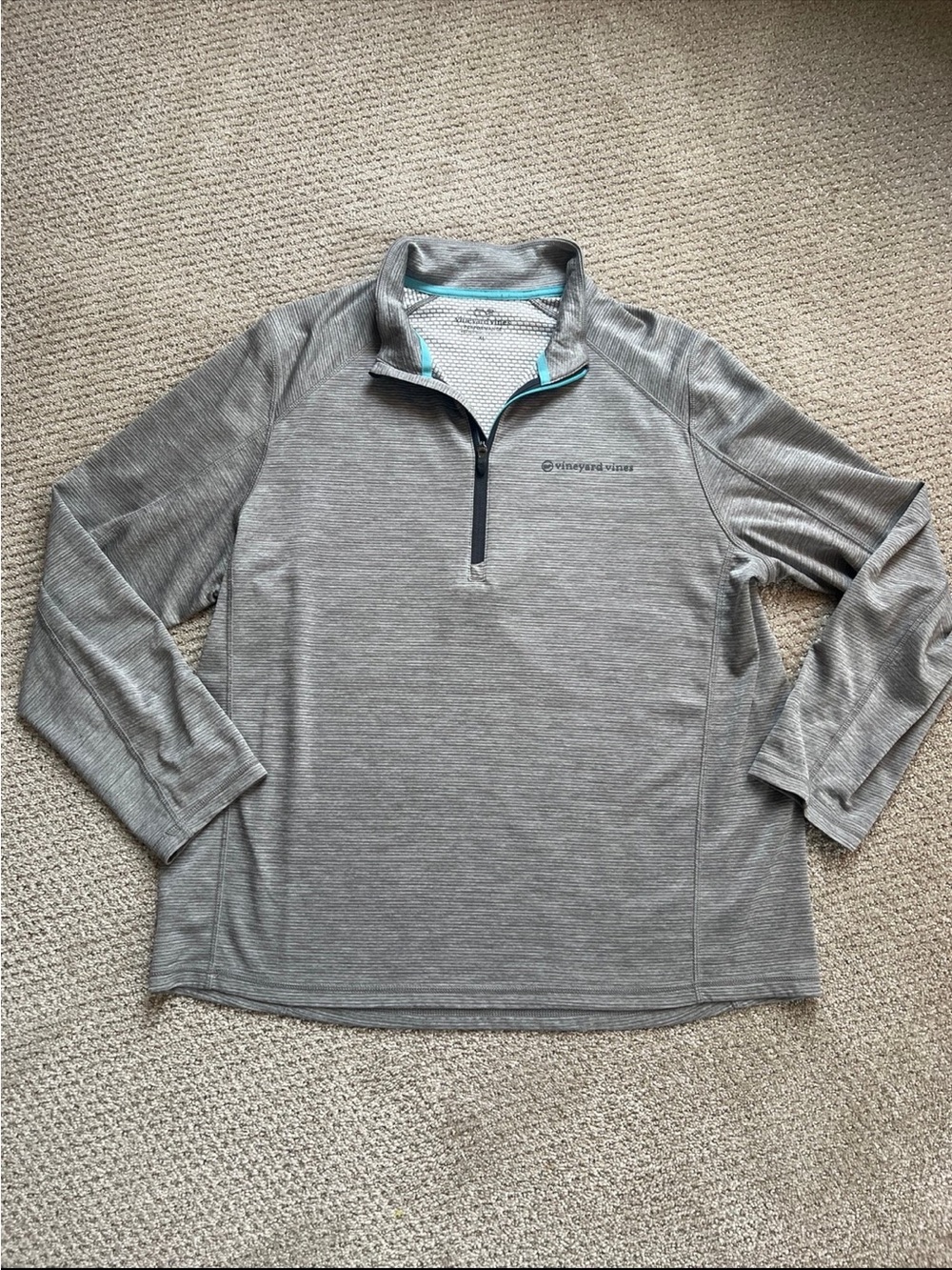 Vineyard Vines Men’s Gray Quarter-Zip Pullover with Teal Trim
